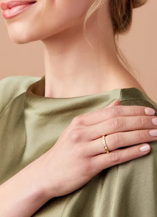 Geelgouden alliance ring, 0.25 ct diamant, Groeibriljant