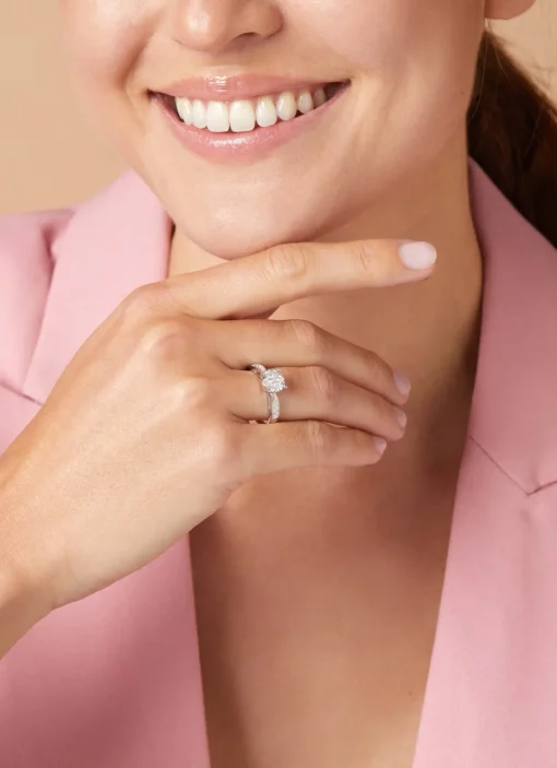 Witgouden ring, 0.57 ct diamant, Enchanted